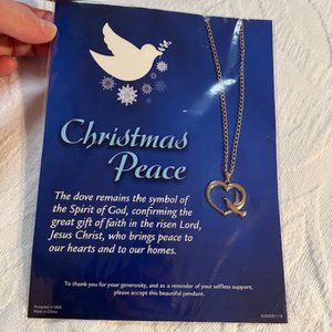 Christmas Peace Dove Heart Gold Tone Chain Pendant Necklace 20" NEW Easter